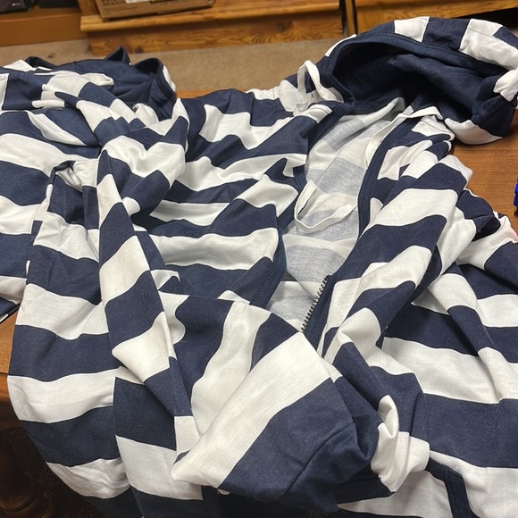 NWOT Thin Navy and White Zip Up Hoodie (No Tags) - Picture 3 of 3